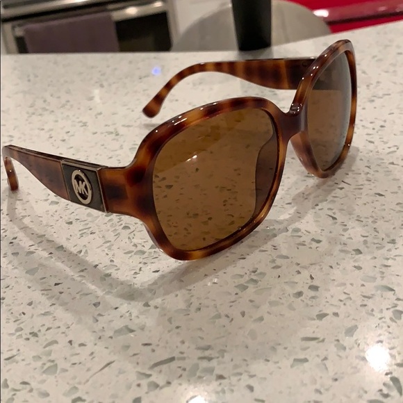 Michael Kors Lydia Sunglasses - Picture 1 of 5